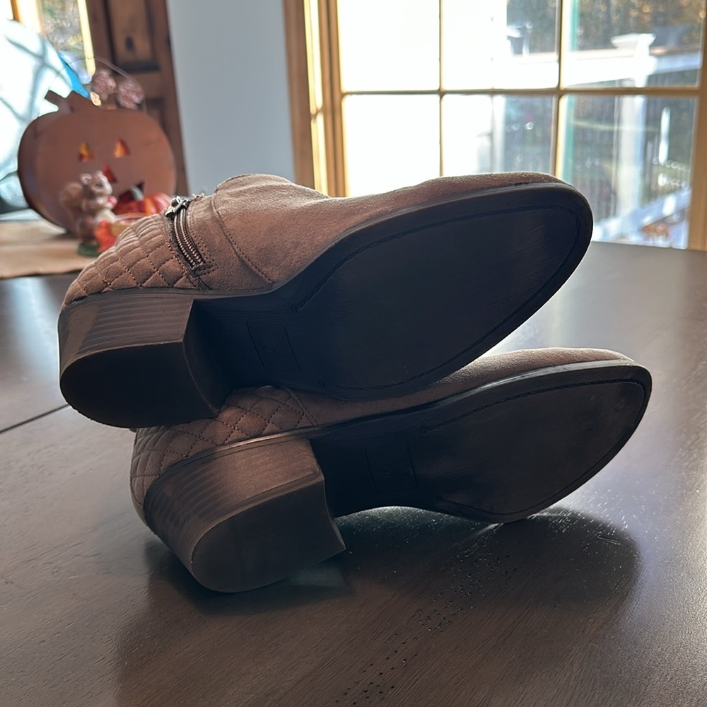 Style & co boots. Size 9 - Picture 5 of 5